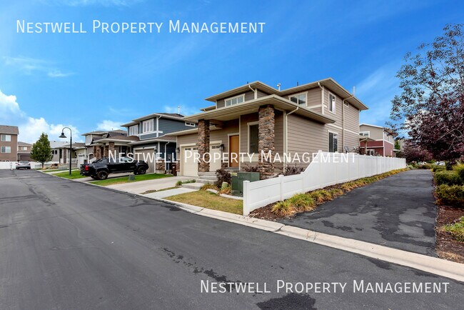Building Photo - 6815 Castle Point Ln