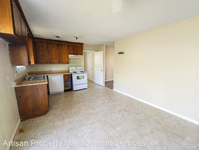 Foto del edificio - 3 br, 1 bath House - 710 Heidi Ct