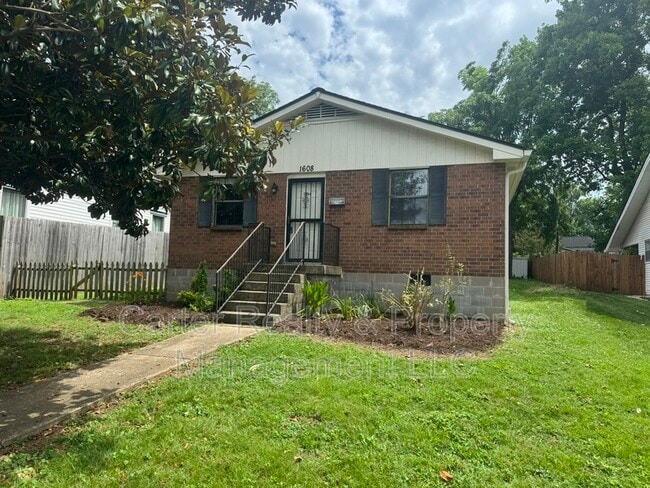 Building Photo - 1608 Forest Ave