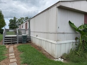 Building Photo - 5172 Gregory Rd