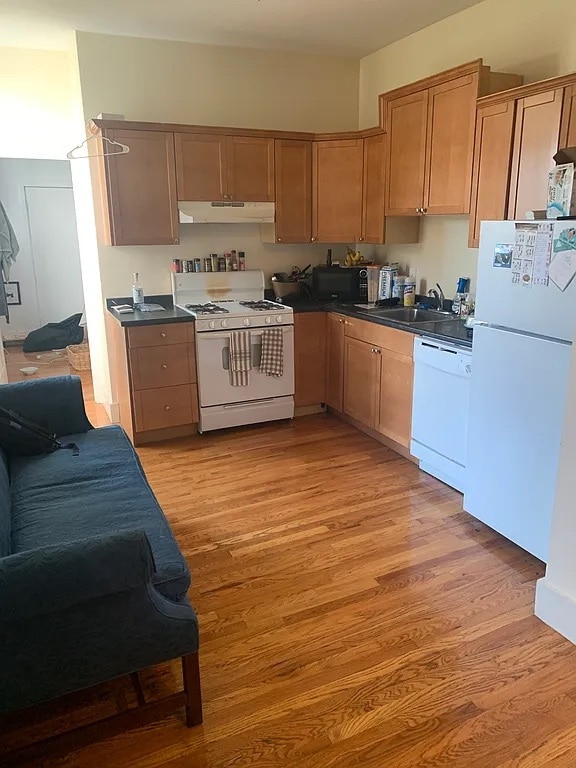 Building Photo - 43 Florence St