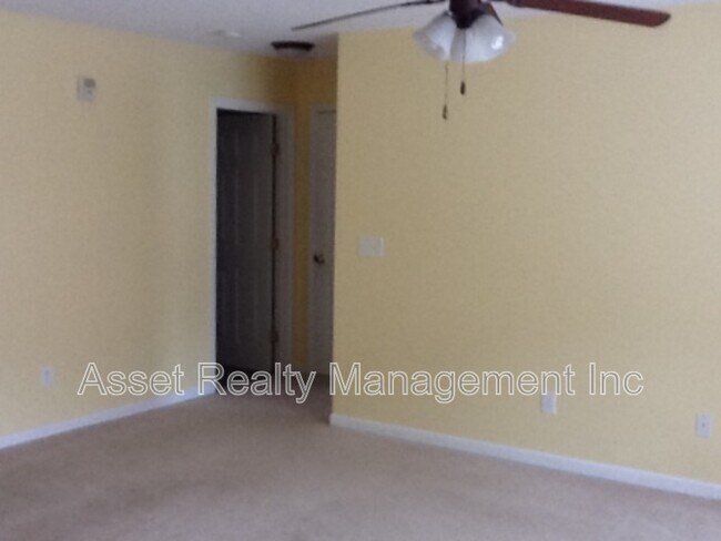 Foto del edificio - 1667 Maple View Way