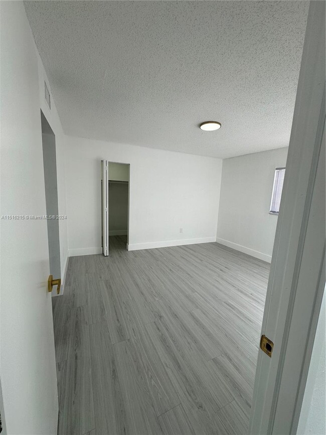 Foto del edificio - 5525 SW 41st St
