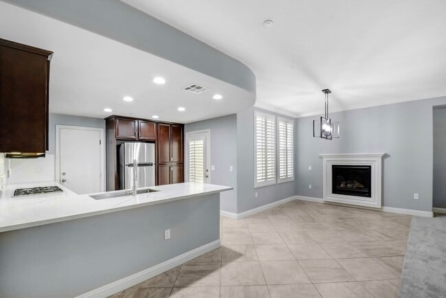 Building Photo - 8426 Flora Ln