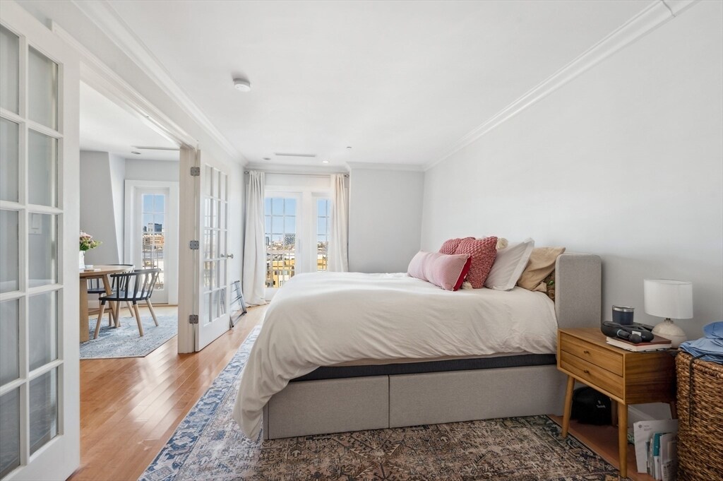 Foto principal - 312-320-320 W 3rd St