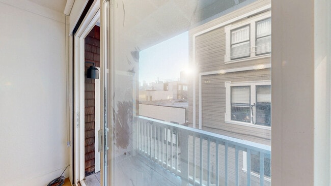 Foto del edificio - 1655 Grant Ave