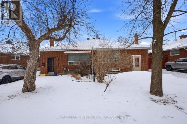 Photo du bâtiment - 1309 Highgate Rd