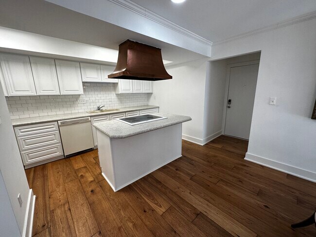 Foto del edificio - 6417 Colony Way