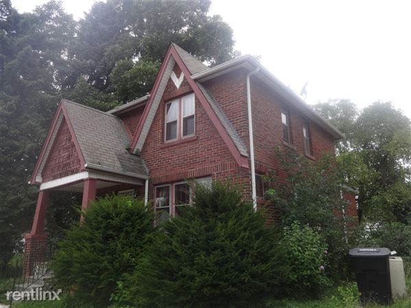 Building Photo - 3534 S Beatrice St