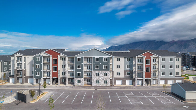 Building Photo - Ridgeline Parkway Apartments