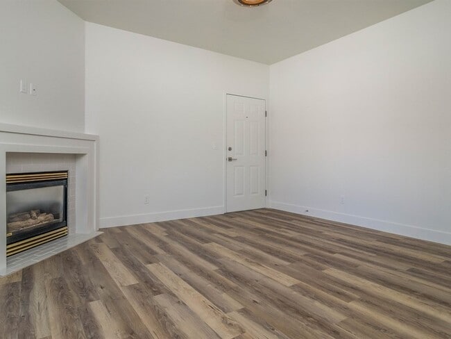 Building Photo - 150 S 800 E