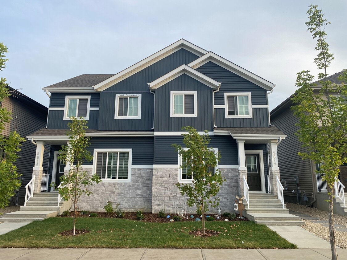 Photo principale - 9823-9107 107 Ave
