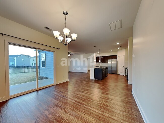 Foto del edificio - 231 Lake End Dr