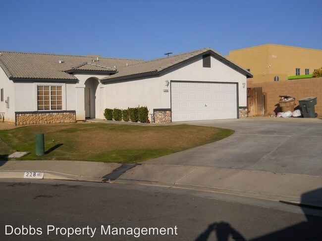 Building Photo - 228 Redwood Meadow Dr