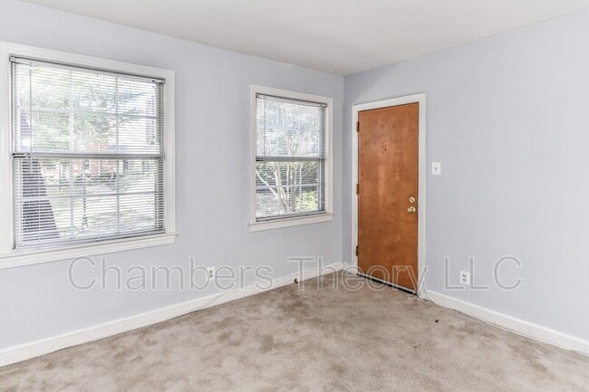 Building Photo - 2603 Arlington Blvd