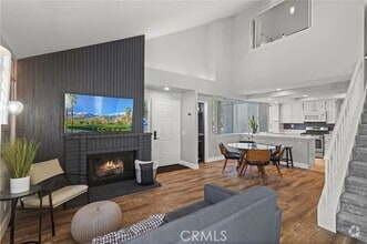 Building Photo - 26481 Olivewood
