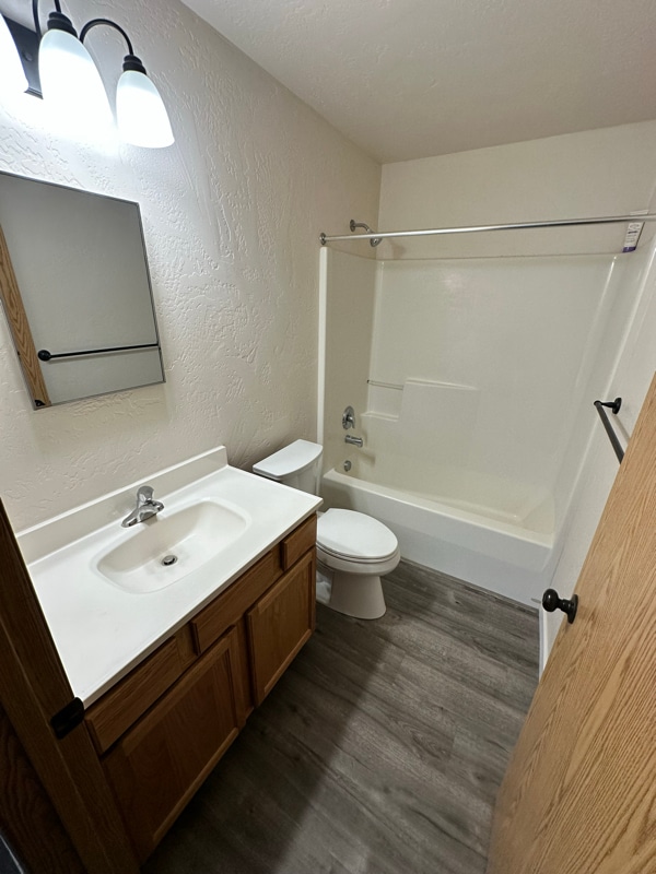 Building Photo - 37 Appleway Dr