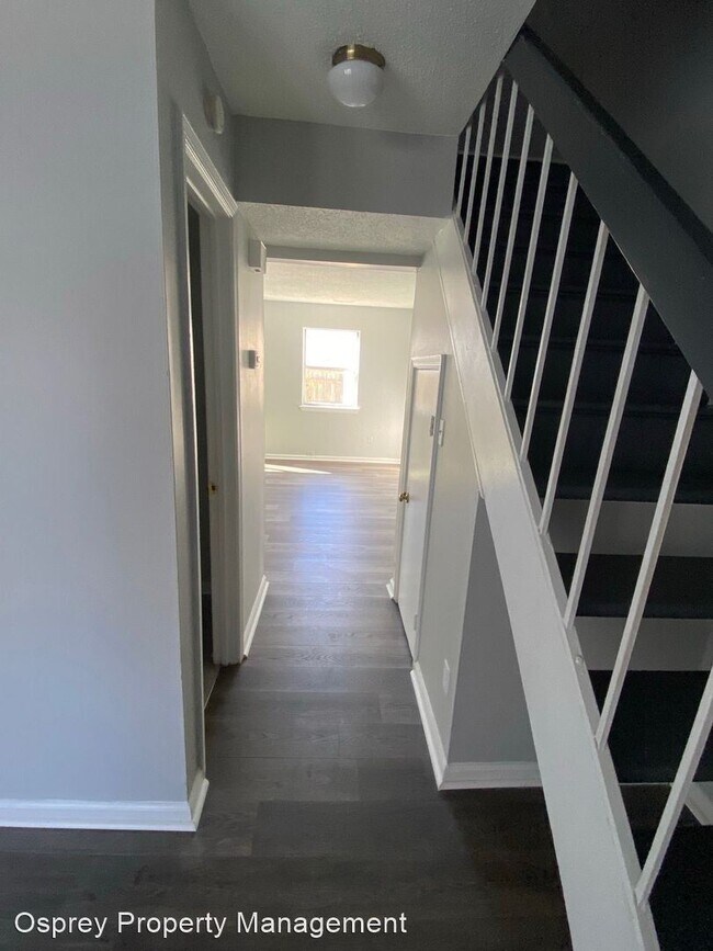 Building Photo - 3 br, 1.5 bath House - 3223 Scarborough Way