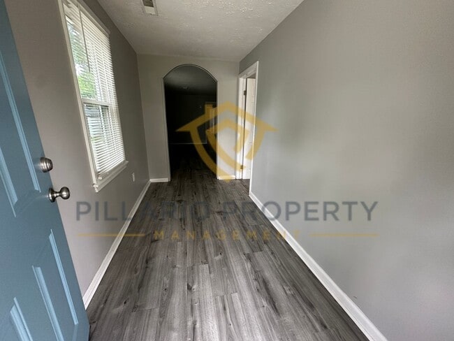 Building Photo - Welcome to this stunning, 3-bedroom, 1-bat...