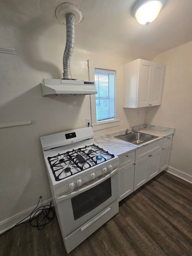 Foto del edificio - Downtown Studio Apartment