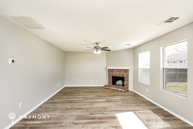 Foto del edificio - 525 Linacre Dr