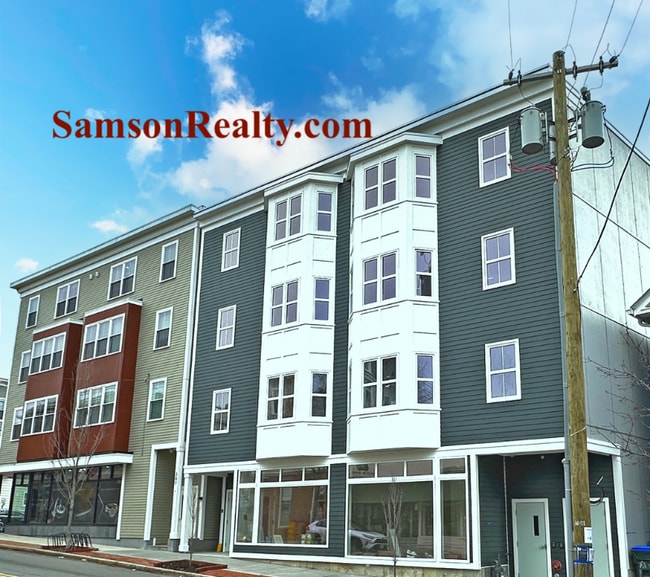 Building Photo - 381 Wickenden St