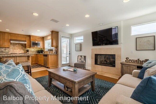 Foto del edificio - 3 br, 3 bath House - 310.5 Iris Ave