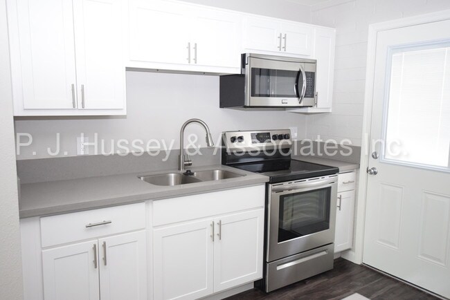 Building Photo - 7304 E Belleview St #3