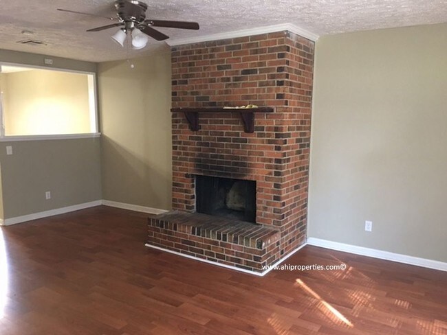 Building Photo - 6261 Lycoming Rd