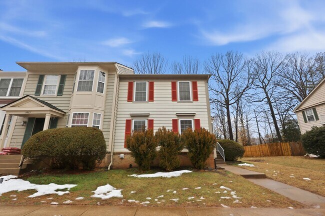 Foto del edificio - Welcome to this stunning end residence perfectly positioned in a highly desirable setting.