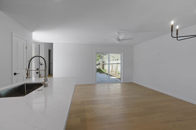 Building Photo - Brand New Construction! 3 Bedroom/ 2 Bath ...