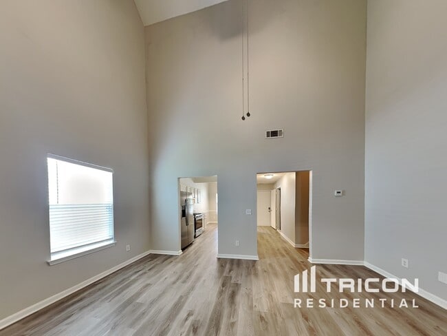 Building Photo - 2605 Thunder Basin Way