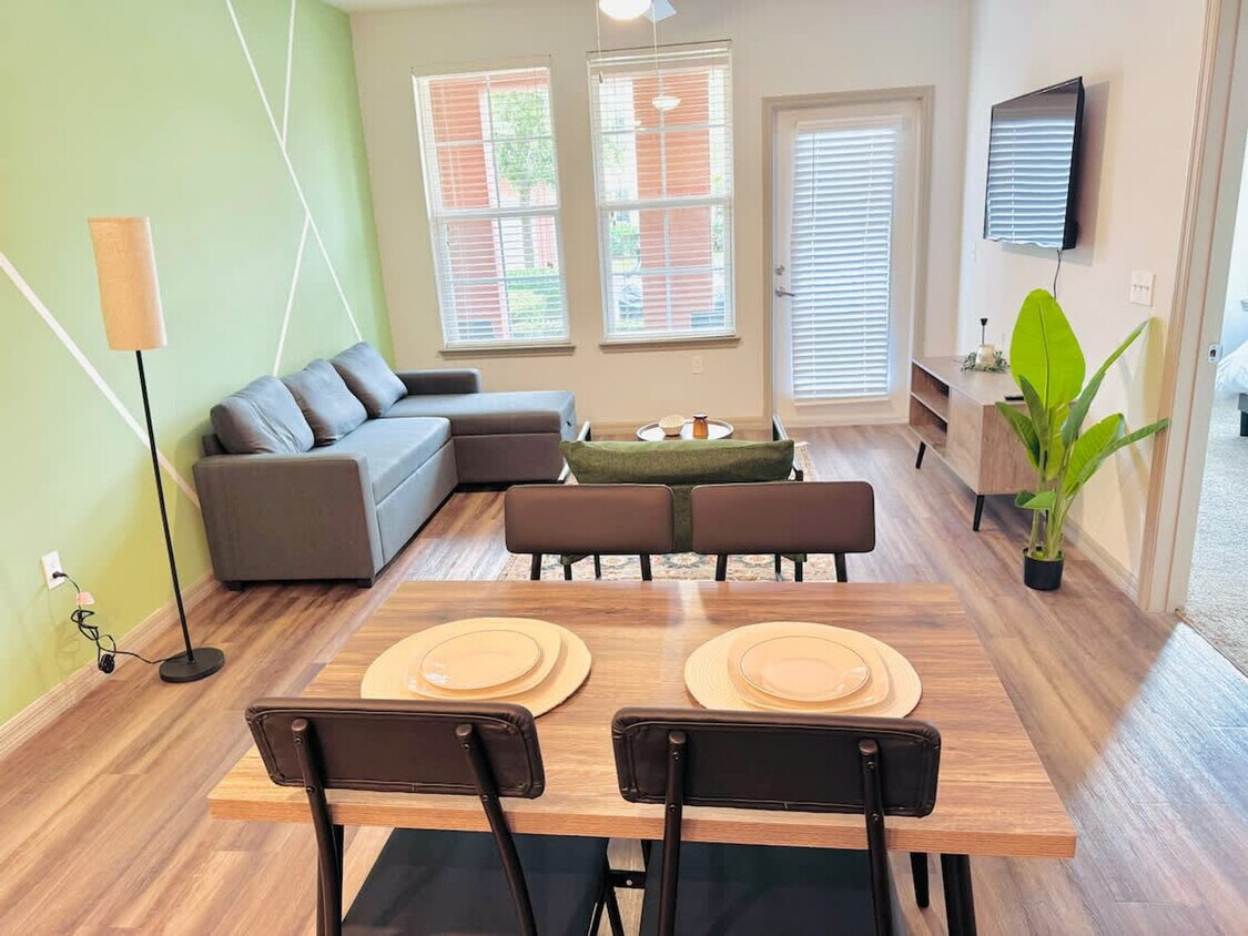 Foto principal - 1765 Manarola St