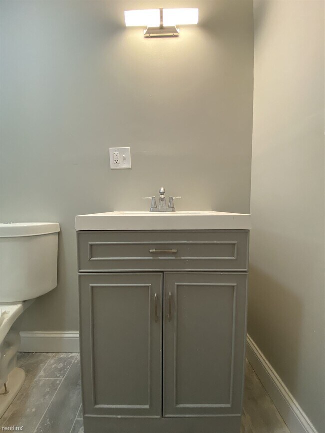 Foto del edificio - 2 br, 1 bath  - 250 Fountain St Fl 1