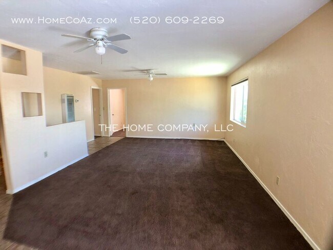 Building Photo - 9350 W Claude St