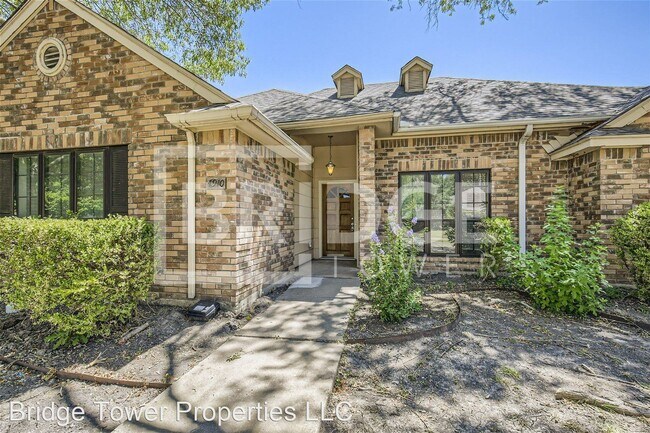 Building Photo - 3 br, 2 bath House - 4910 Vagas Drive