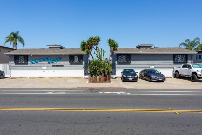 Foto del edificio - Talmadge Pacific Apartments