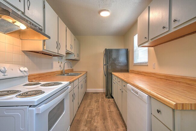 Foto del edificio - 109 Northwood Pl