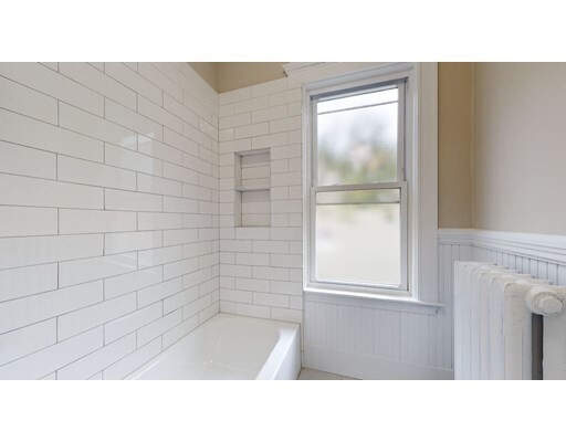 Foto del edificio - 864 Broadway