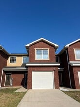 Building Photo - 111 Peregrine Way Building Photo - 111 Peregrine Way