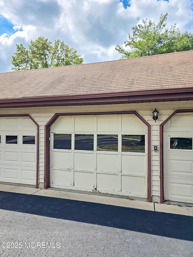 Building Photo - 10F Benjamin Franklin Dr