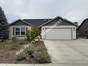 Building Photo - 222 Southwest 33rd Drive