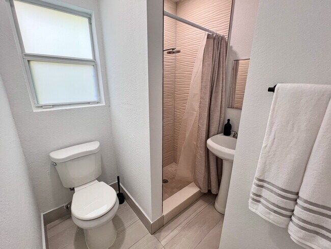 Foto del edificio - 1027 NW 55th St
