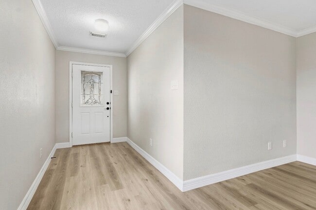Building Photo - 3638 Fuller Bluff Dr