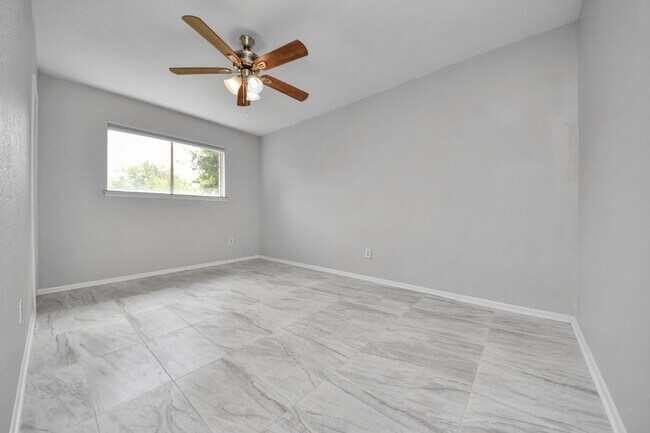 Foto del edificio - 4830 Ridgestone St