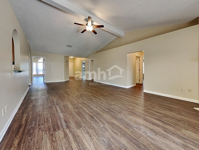 Building Photo - 7568 Deer Cove Lane