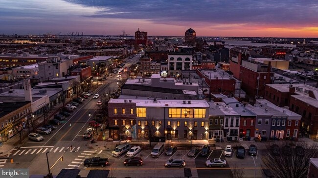 Building Photo - 400 S Conkling St