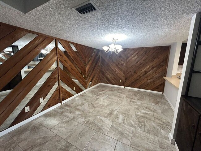 Foto del edificio - 4779 Puritan Cir