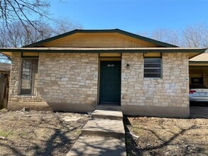 Building Photo - 5202 Bogey Ct