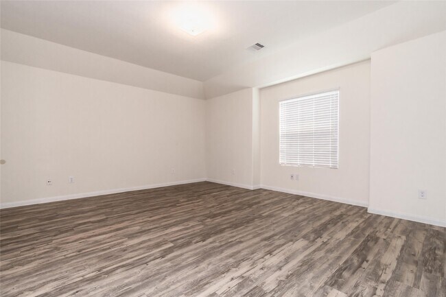 Building Photo - 5464 Quail Cove Ln